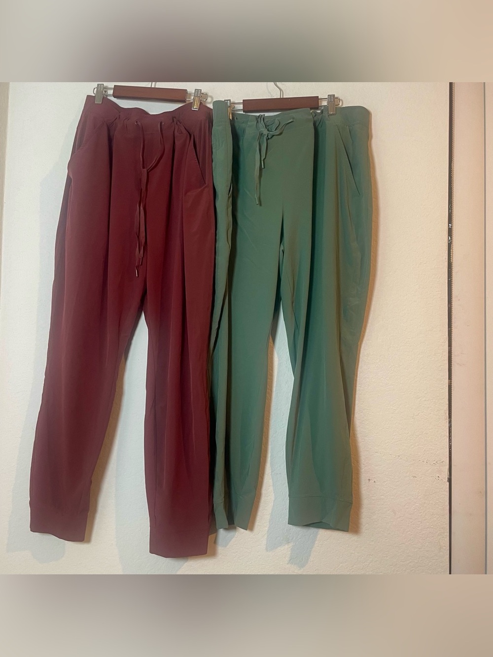 Eddie Bauer women’s ankle pants lot of 2 XL & Tall XL stretch pull-on